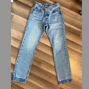 NWOT Levi 501 jeans